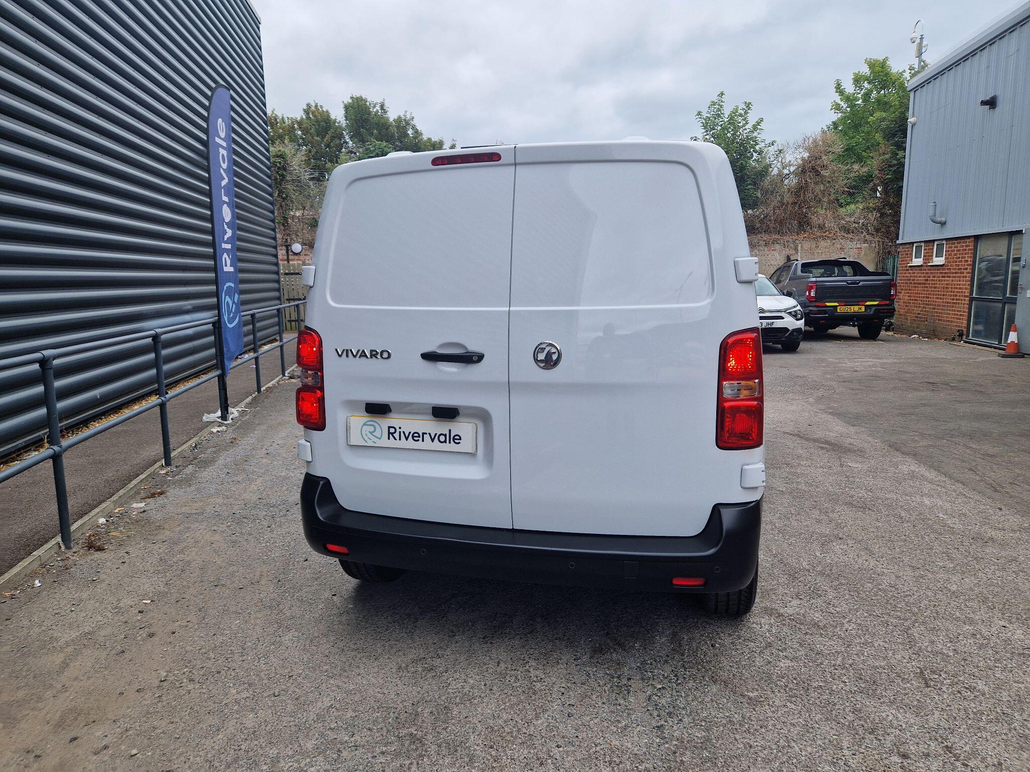 Vauxhall Vivaro image 5
